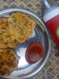 ब्रेड के गोल्ड कोइन्स (Bread ke gold coins recipe in hindi) रेसिपी मुख्य फोटो