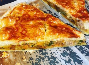 Une photo de Tourte viande hachée et légumes frais