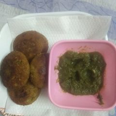 A picture of Bread tikki.