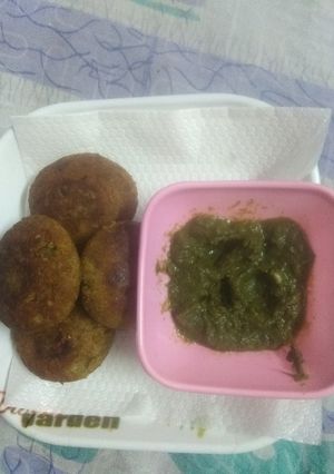 A picture of Bread tikki.