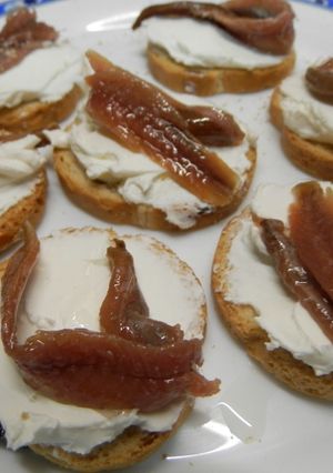 Foto principal de Tostada de philadelphia y anchoas