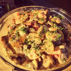 A picture of Creamy Bacon, Mushroom & Thyme Chicken.