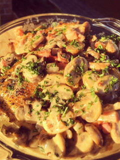 A picture of Creamy Bacon, Mushroom & Thyme Chicken.