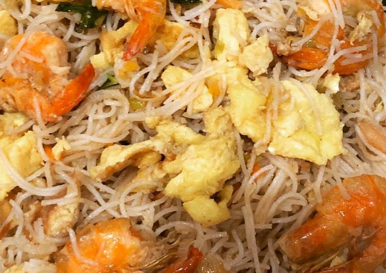 Bihun goreng