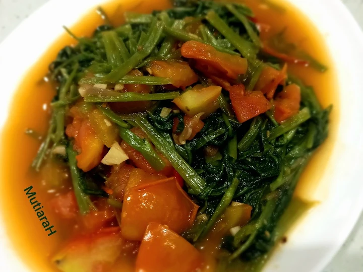 Langkah Mudah untuk Menyiapkan Resep Tumis Kangkung Saos Tiram yang  Bikin Ketagihan Anti Ribet, Menggugah Selera