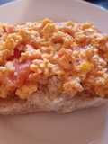Huevos revueltos con tomate