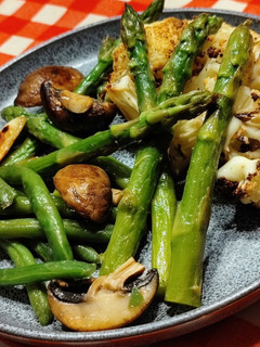 Karfiol szték zöldségekkel. (low carb - vega) recept fotója