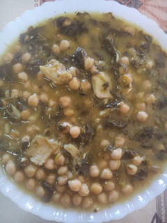 Una foto de Potaje de Garbanzos con espinacas y magra de cerdo