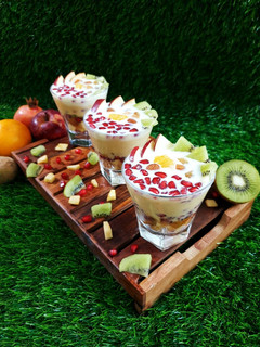 ફ્રુટ કસ્ટર્ડ (Fruit Custard recipe in Gujarati) રેસીપી મુખ્ય ફોટો