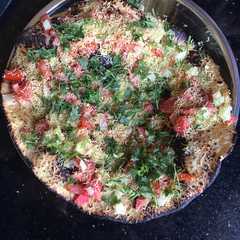 A picture of मसाला खिचिया (masala khichiya recipe in Hindi).