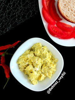 عکسی از دستور پنیر برشته (پنیر دبیج ، املت شمالی)🍳🥚