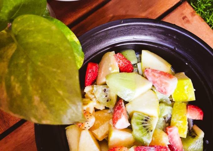 Simple Way to Prepare Homemade Fruit Salad