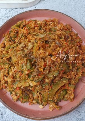 Foto resep Oseng Pare Pedas