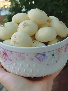 عکسی از دستور نان قندی قزوین (شیرینی عید)