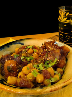 Una foto de Rabo de ternera con garbanzos {receta marroquí}