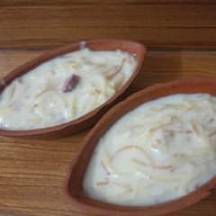 A picture of Instant Custard dry fruits sewaiyan.