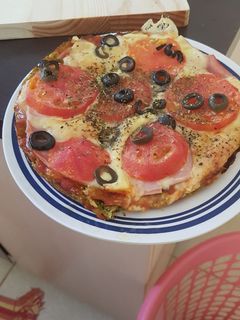 Una foto de Pizza con base de brócoli