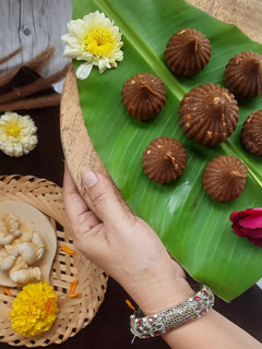 A picture of Peanut Butter Modak.