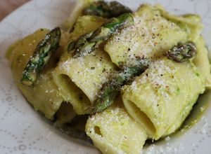 Foto di Paccheri asparagi e pecorino