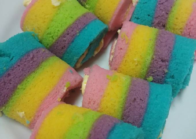 Mini rainbow roll cake