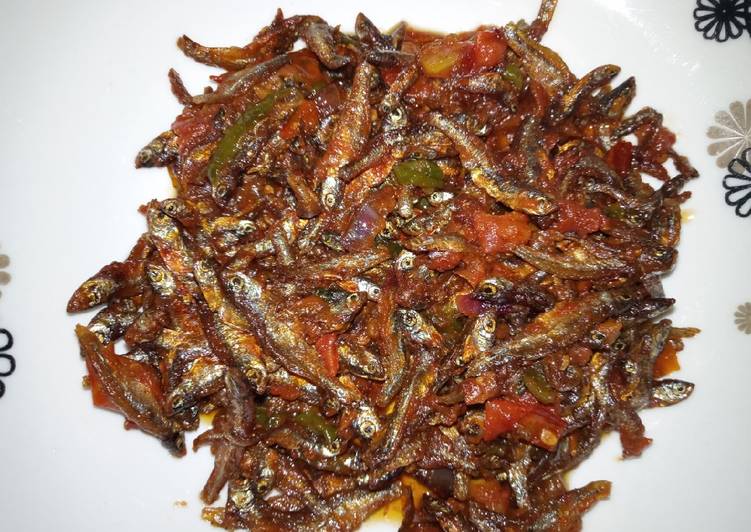 How to Prepare Quick Fried Omena