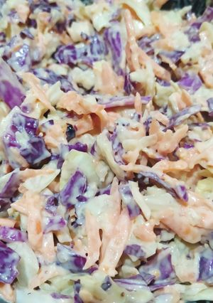 Una foto de Ensalada o aderezo coleslaw