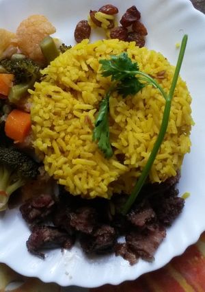 A picture of Turmeric rice.