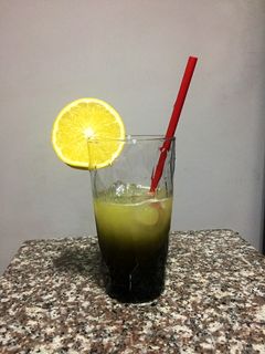 Una foto de Caipirinha de naranja
