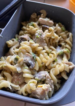 Foto resep Creamy Tuna Pasta With Mushrooms & Broccoli