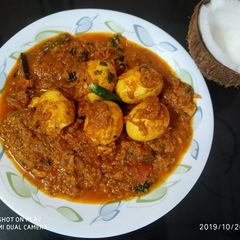 A picture of Tamil egg gravy.