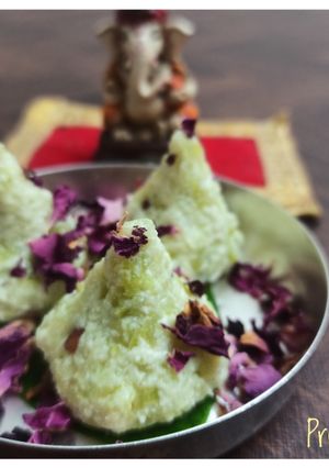A picture of Lauki Khoya Modak.