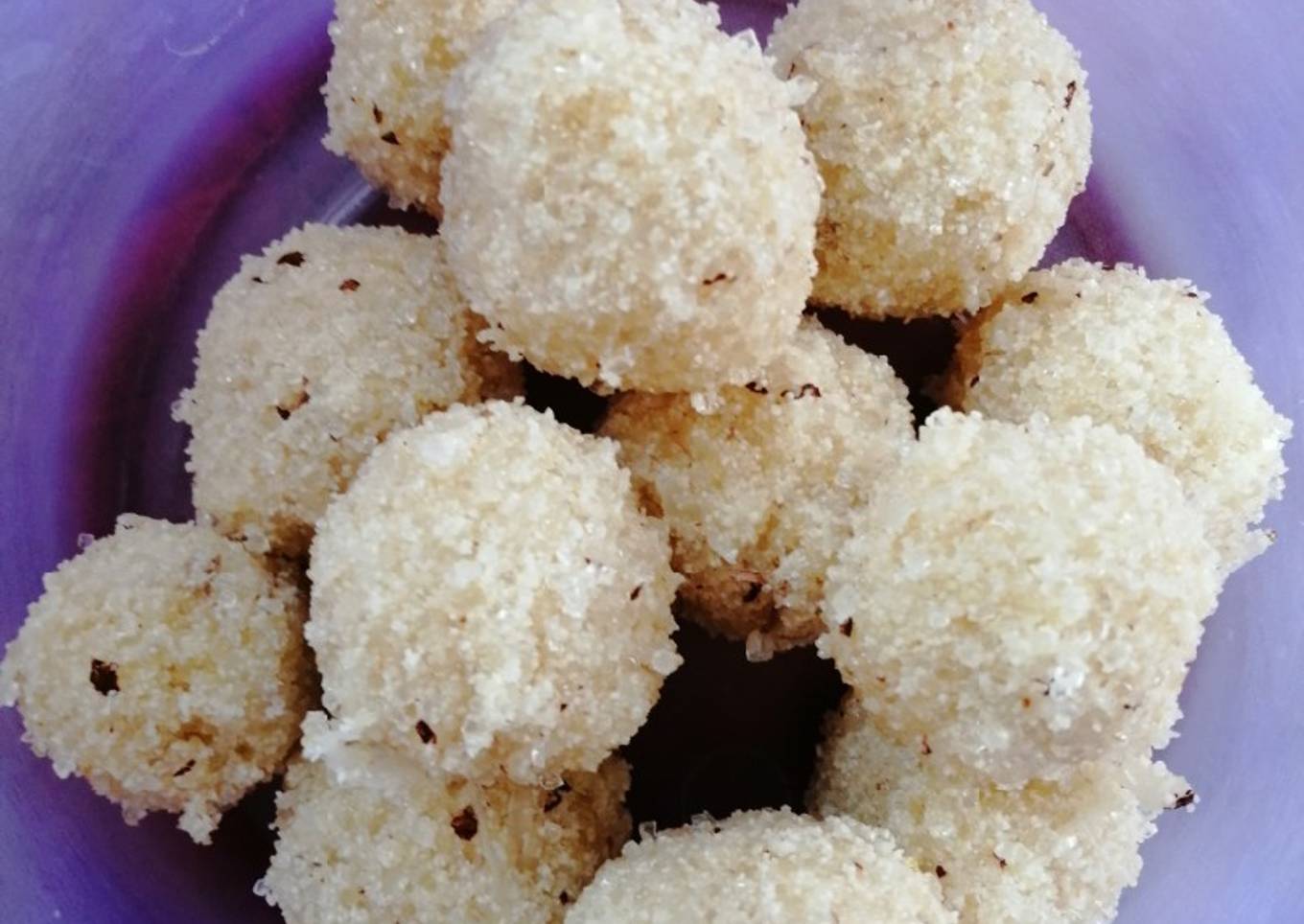 Suji laddu (ravva laddu)