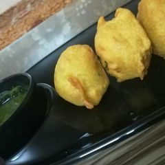 A picture of Batata vada.