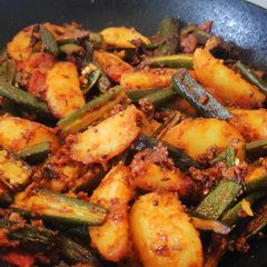 A picture of Spicy Bhindi Fry 😋.