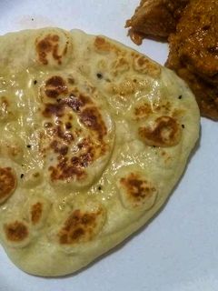 বাটার নান(butter naan recipe in Bengali) রেসিপির প্রধান ছবি