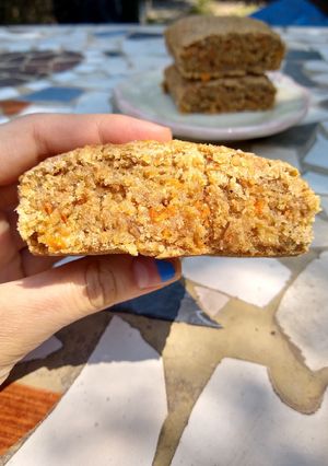 Una foto de Cuadraditos carrot cake vegan
