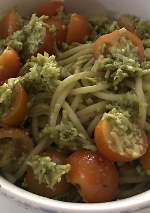 Una foto de Spaguetis caprese
