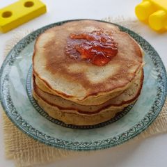 A picture of 3 Ingredients Pancakes.