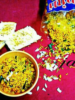A picture of #Monsoonbites "MISALPAV".