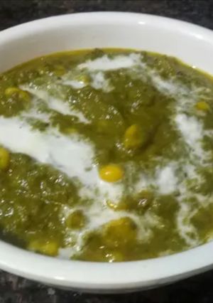 A picture of Restaurant style paalak sweet corn. .