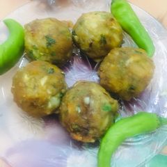 Egg potatoes balls A picture of Egg potatoes balls.