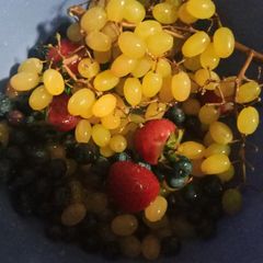 A picture of Fresh Fruit Salad.