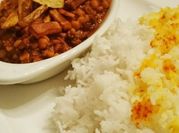 Una foto de lenteja con patatas y arroz