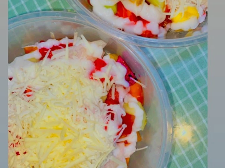 Langkah Gampang Menyiapkan Resep  3. Simple Salad yang Lezat Sekali, Menggugah Selera