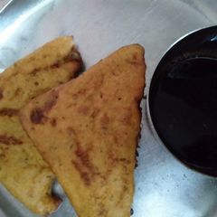 A picture of Bread Pakoda.