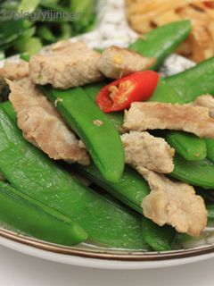 肉絲炒甜豆 的食譜成品照片