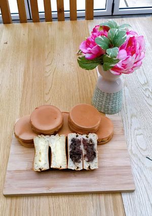 A picture of Imagawayki / Japanese stuffed pancake.