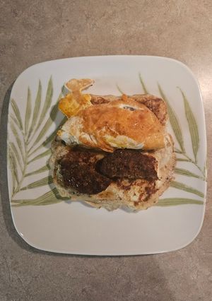 A picture of French toast sliders.