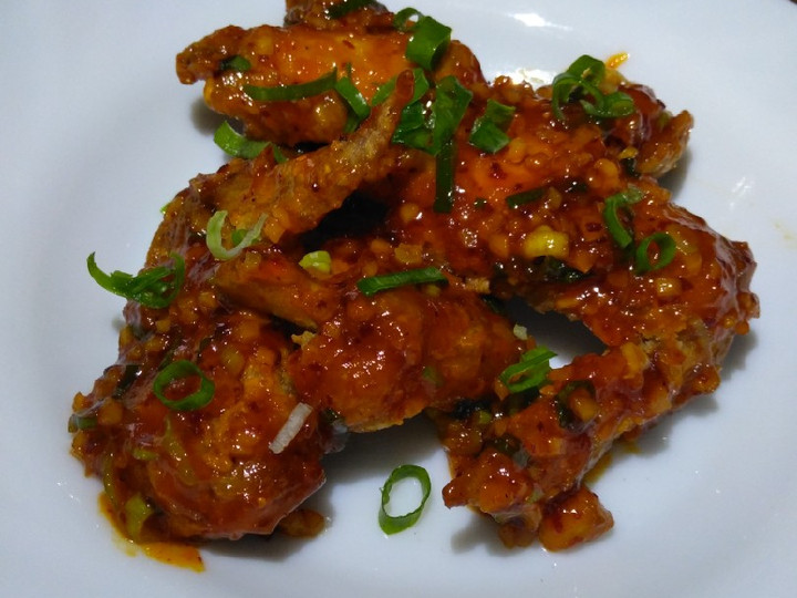 Bagaimana Menyiapkan Korean Spicy Chicken Wings, Sempurna