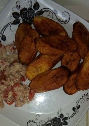 A picture of Plantain & egg souce.